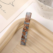 Load image into Gallery viewer, Vintage-Inspired Leopard Print Acetate Hair Clips
