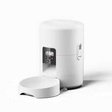 Load image into Gallery viewer, Smart 68oz Automatic Pet Feeder with Camera &amp; WiFi Control
