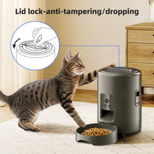 Load image into Gallery viewer, Smart 68oz Automatic Pet Feeder with Camera &amp; WiFi Control
