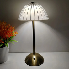 Load image into Gallery viewer, Crystal Glow Wireless Luxury Table Lamp
