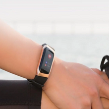 Load image into Gallery viewer, Smartwatch for Women with Heart Rate Monitor and IP67 Waterproof
