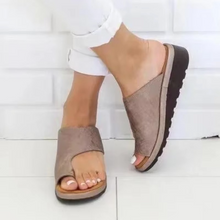 Load image into Gallery viewer, Women's Orthopedic Summer Sandals with Bunion Correction and Soft Platform Sole
