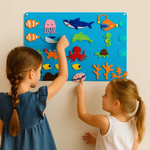 Load image into Gallery viewer, Felt Board Animal Figures with Lion and Giraffe Shapes and Tree Scenery
