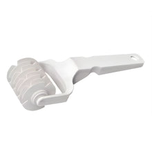 Load image into Gallery viewer, Lattice Roller Cutter for Pies, Cookies and Pastries
