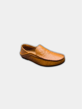 Load image into Gallery viewer, Everyday Flats with Cushioned Footbed and Textured Grip Sole
