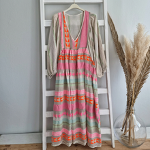 Load image into Gallery viewer, Vibrant Loose Dress
