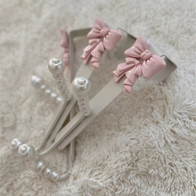 Load image into Gallery viewer, Elegant Pearl Bow Over-the-Door Double Hook Rack for Cabinets and Kitchens

