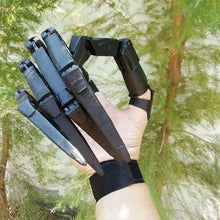 Load image into Gallery viewer, Articulated Finger Extensions Pair with Clawed Digits for Halloween Costumes

