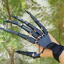 Load image into Gallery viewer, Articulated Finger Extensions Pair with Clawed Digits for Halloween Costumes
