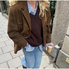 Load image into Gallery viewer, Elegant suede jacket
