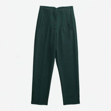 Load image into Gallery viewer, Elegant crease-free trousers for all occasions
