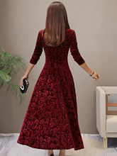 Load image into Gallery viewer, Elegant flared dress
