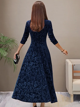 Load image into Gallery viewer, Elegant flared dress
