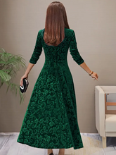 Load image into Gallery viewer, Elegant flared dress
