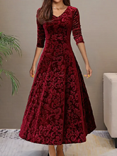 Load image into Gallery viewer, Elegant flared dress

