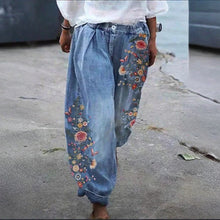 Load image into Gallery viewer, Womens denim cargo pants, Wide, loose high-waist jeans
