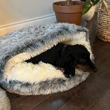 Load image into Gallery viewer, Pet Cave Bed Cozy Cat Cave Design Soft Comfort - Image 1
